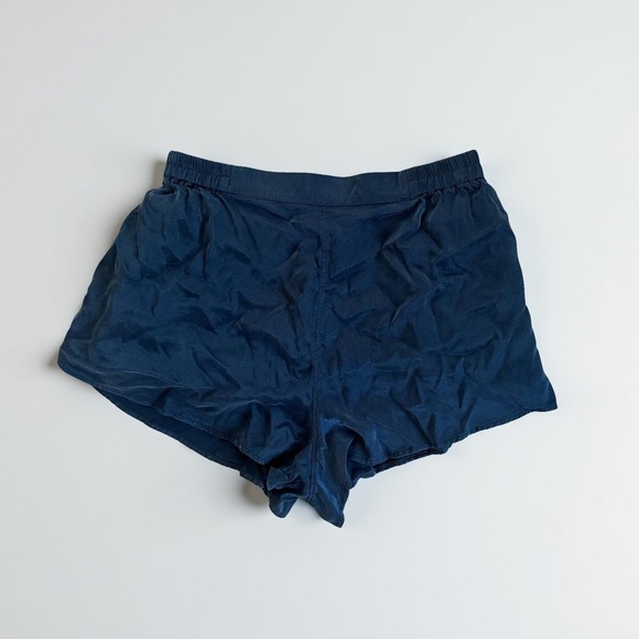 Lunya Black Washable 100% Silk Sleep Lounge Shorts - Picture 6 of 9
